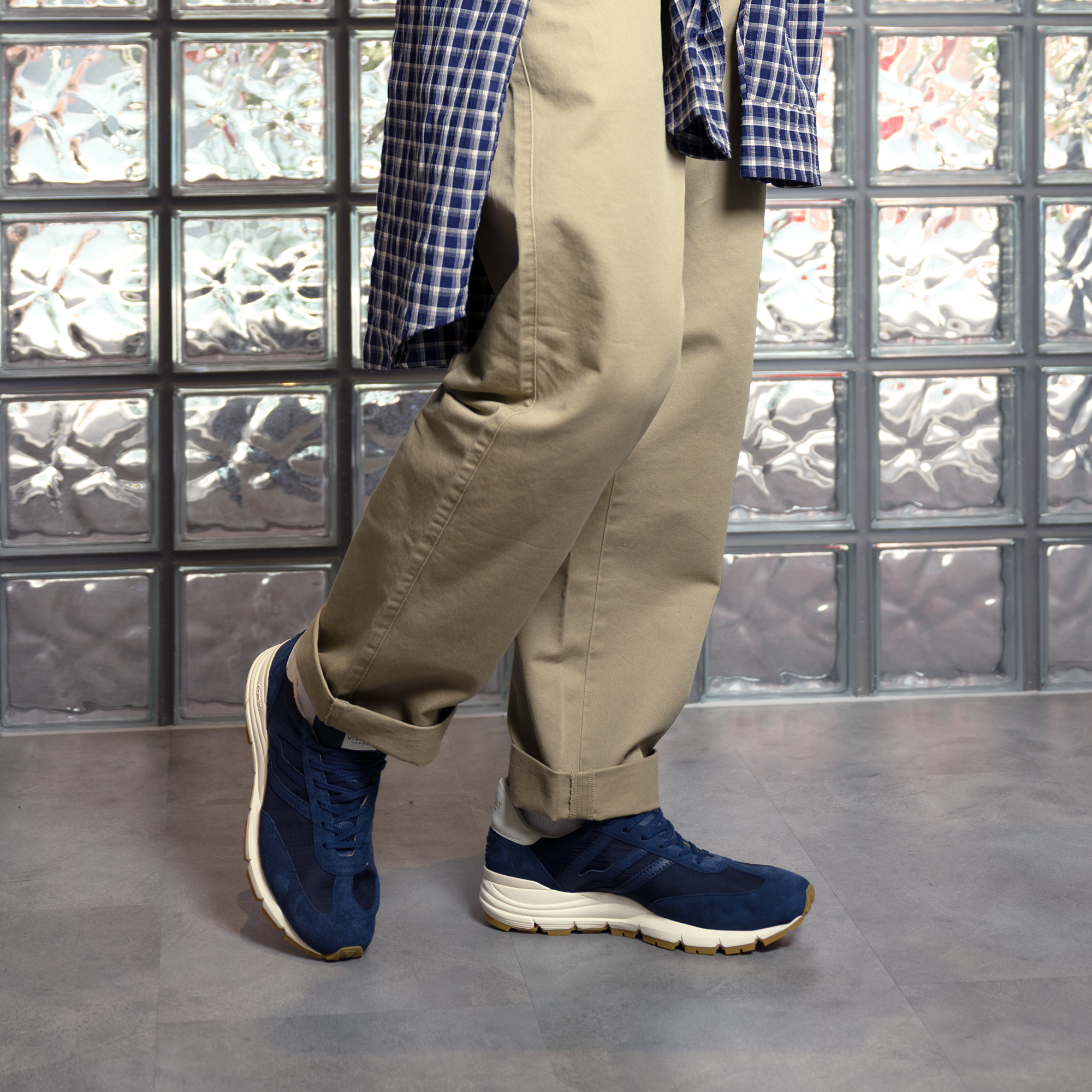 VIVVANT|Miles 1605 海軍藍運動鞋