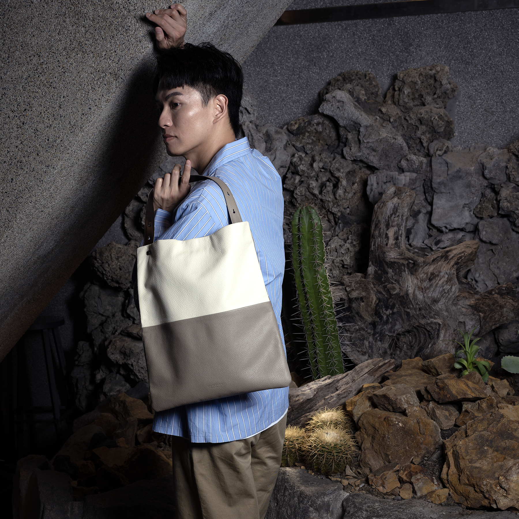 FUJITAKA|Seam A4 輕鬆簡單托特包 (卡其/米白)