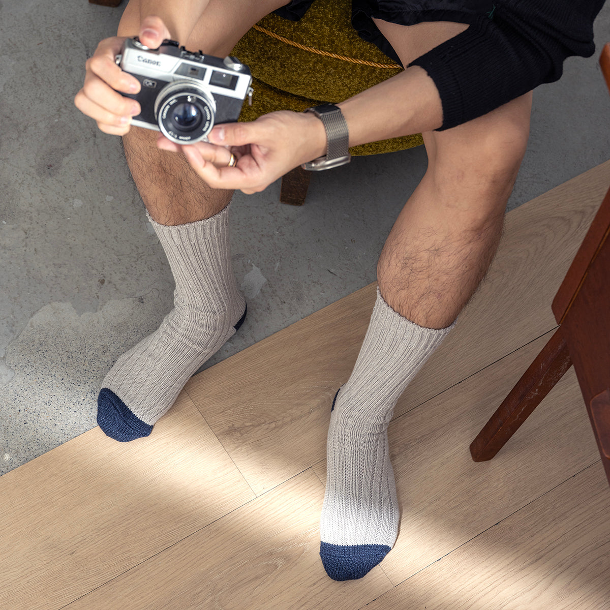 NISHIGUCHI KUTSUSHITA|奢華棉質羅紋襪 (淺灰)