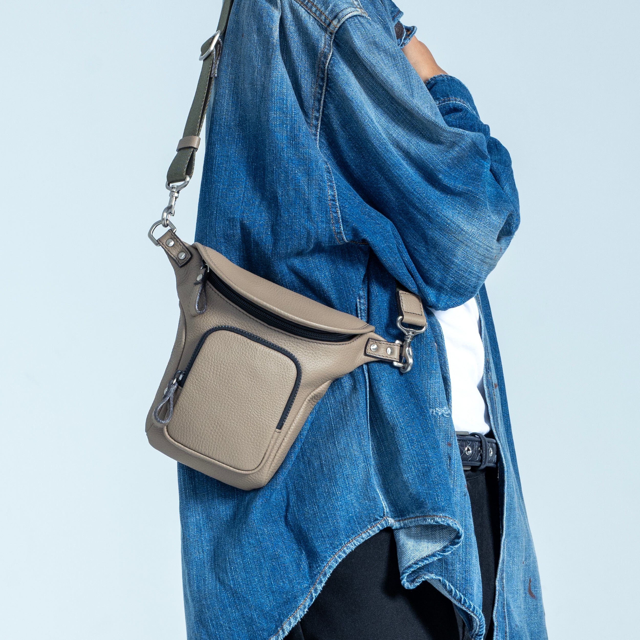 FUJITAKA|瀨尾浩司 迷你皮革腰包 (卡其棕)