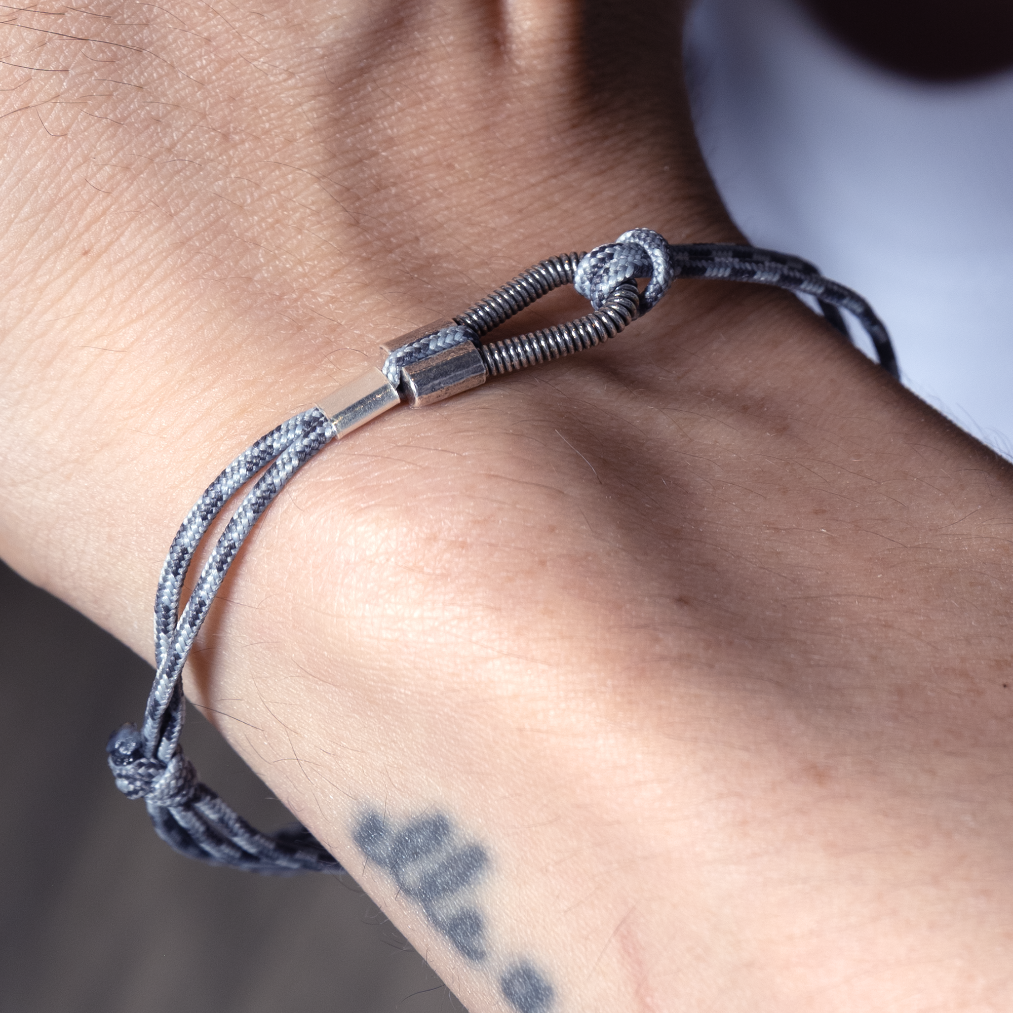 SING A SONG|一弦一念 繩結手鍊 B (灰)