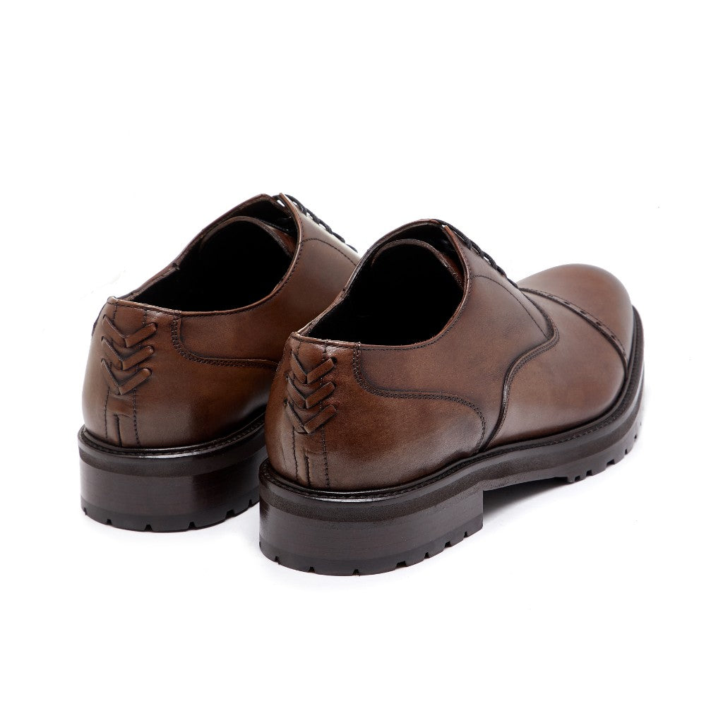 VIVVANT|Oliver深棕色手工刷色牛津鞋