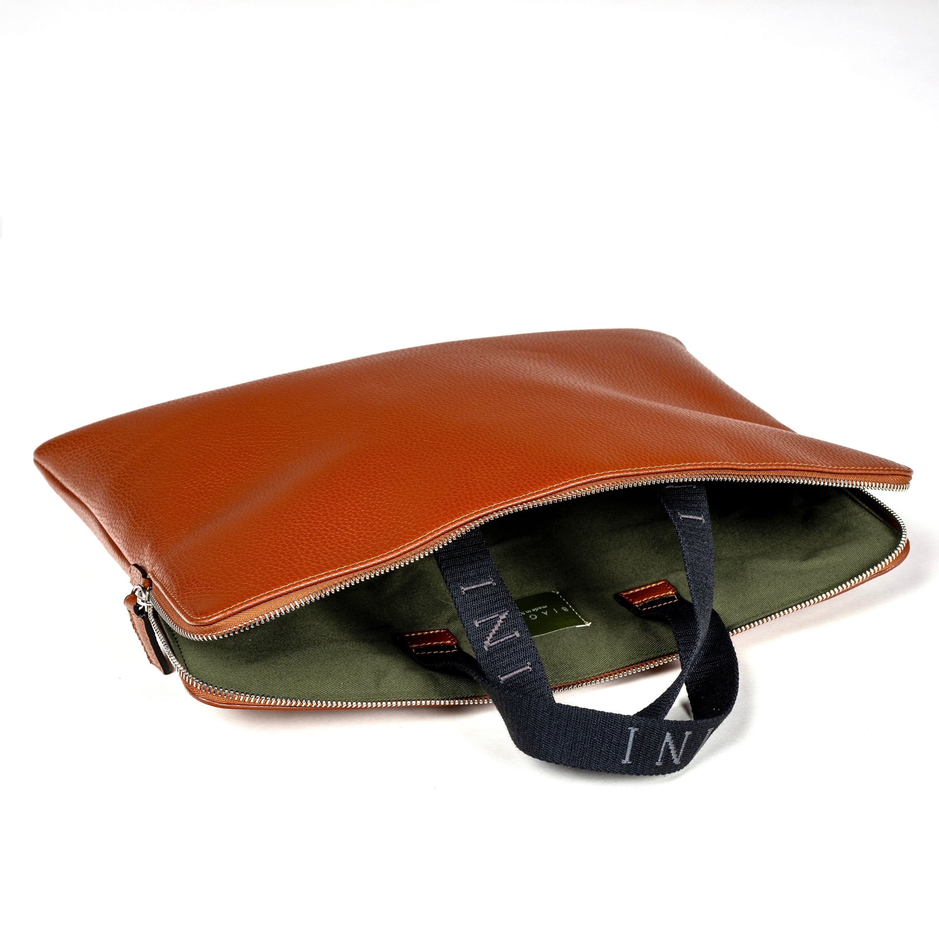 BIAGINI|簡單輕鬆電腦包 (咖啡色)