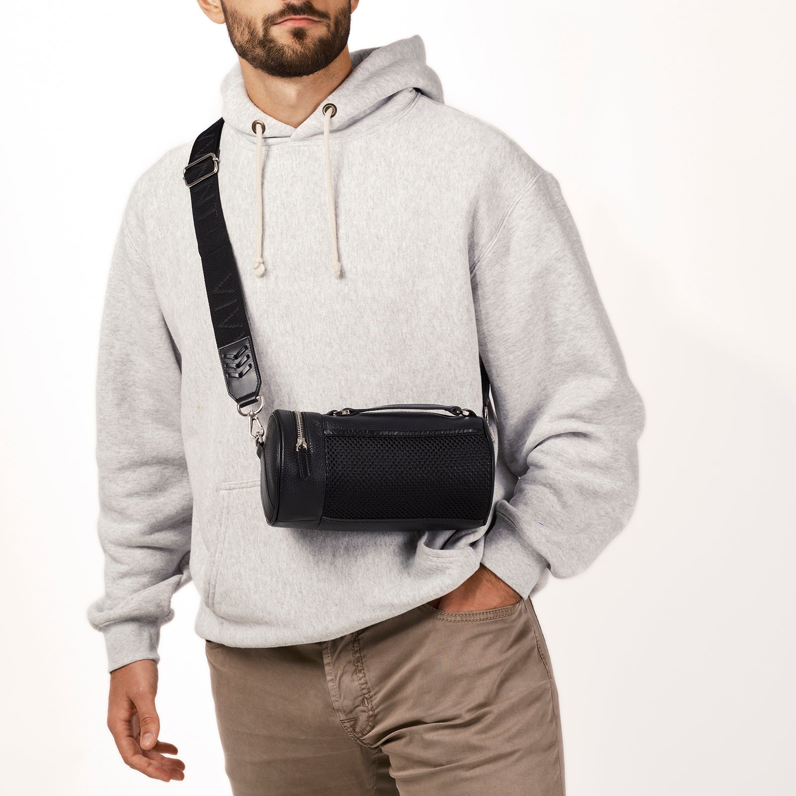 VIVVANT|On-My-Way 皮革圓筒小包 (黑)