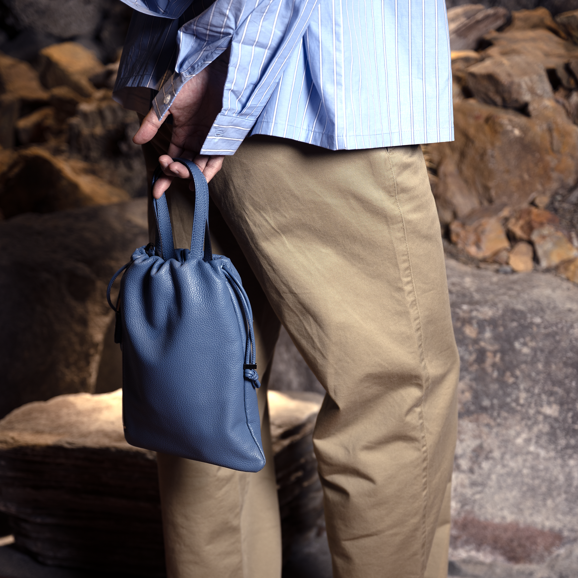 FUJITAKA｜Fino 皮革抽繩迷你包 (藍)