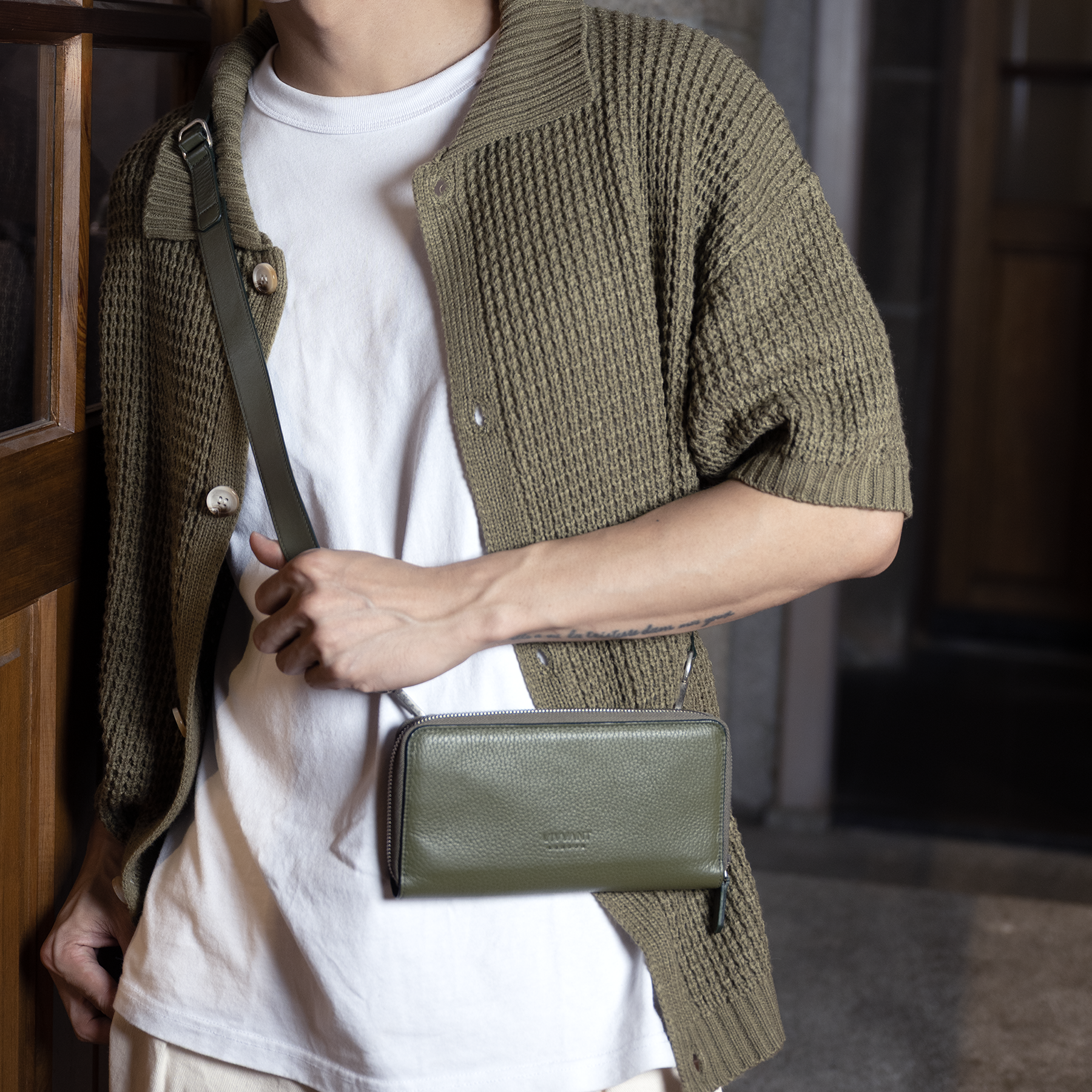 VIVVANT｜隨行手機長夾 (軍綠色)