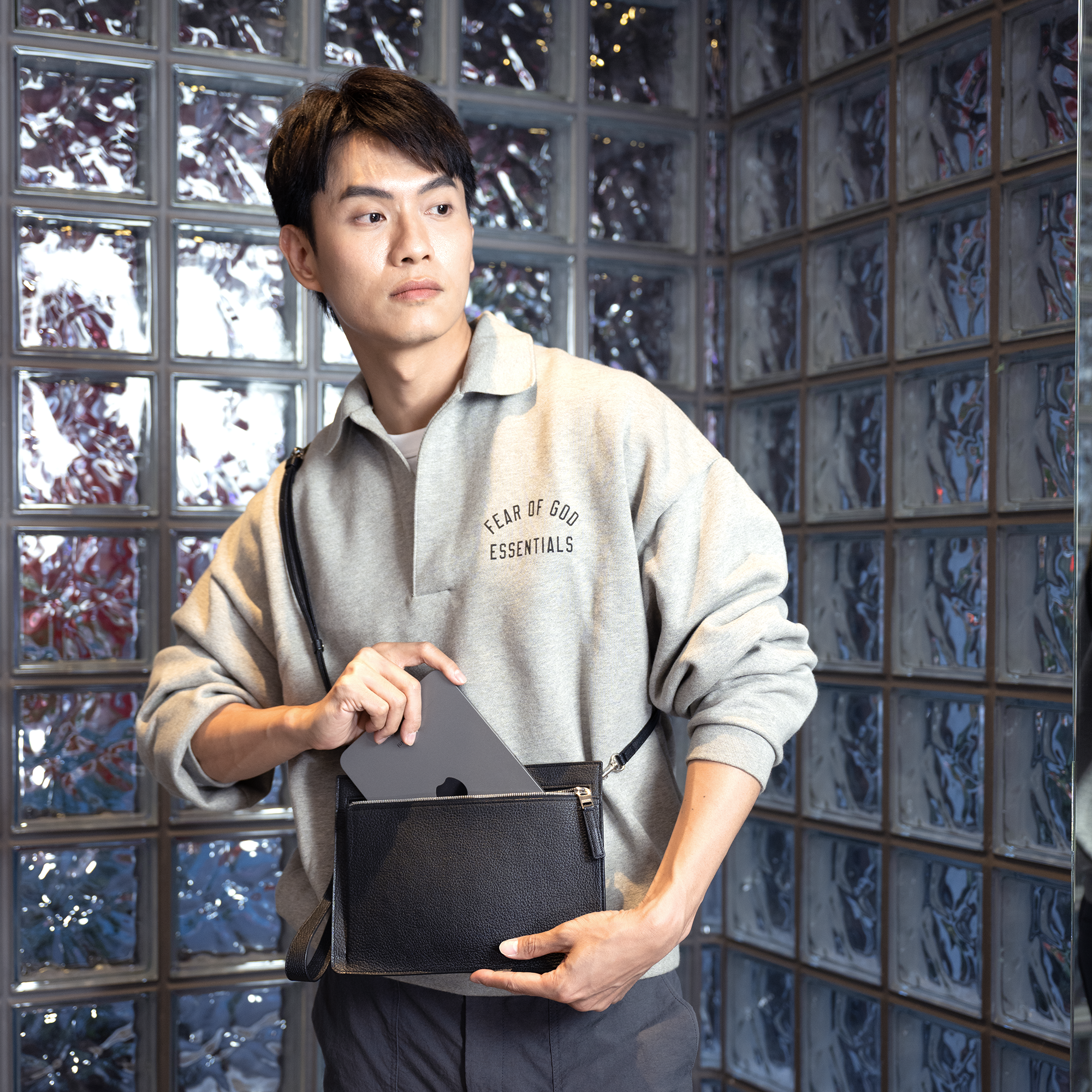 FUJITAKA｜Chevre 山羊皮革手拿/單肩兩用包 (黑)