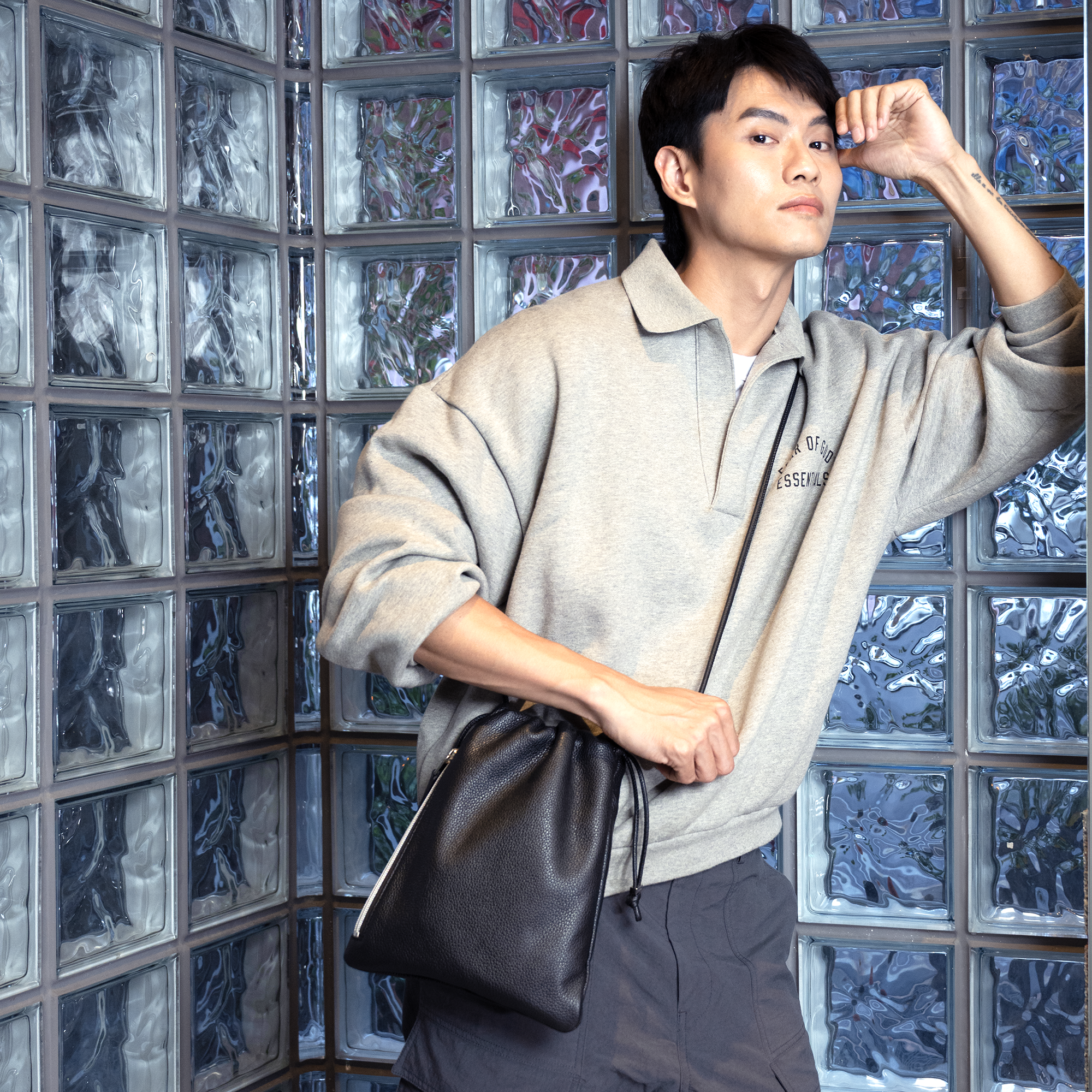 FUJITAKA｜Fino 皮革抽繩迷你包 (黑)