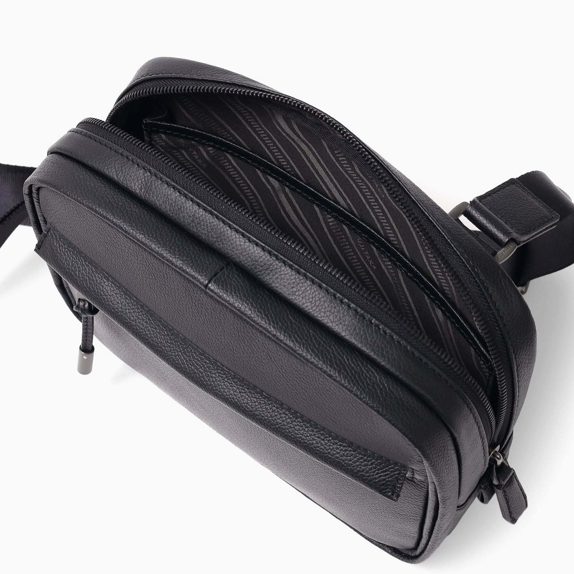 FUJITAKA｜Pacchetto 隨身皮革小包 (黑)