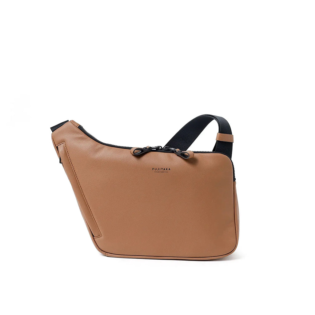 FUJITAKA｜Locus 皮革不規則肩背包 (咖啡)