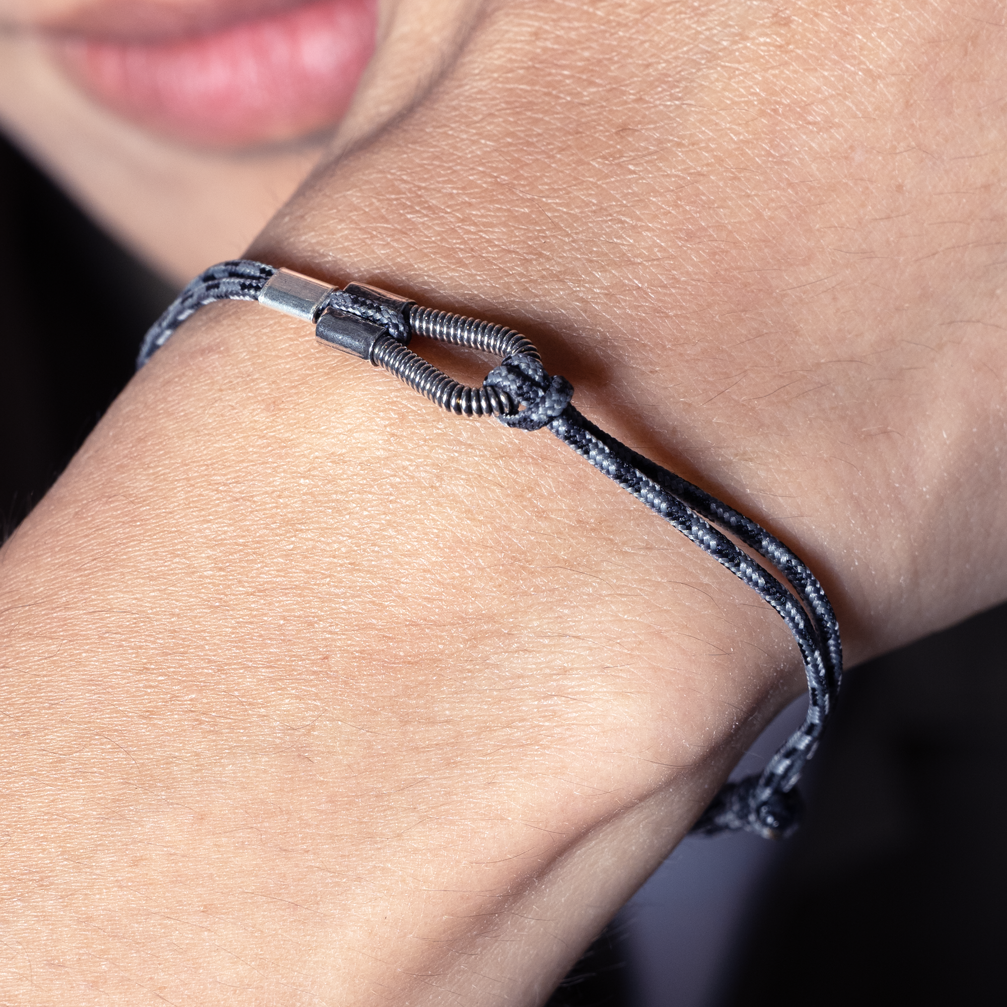 SING A SONG｜一弦一念 繩結手鍊 C (黑)