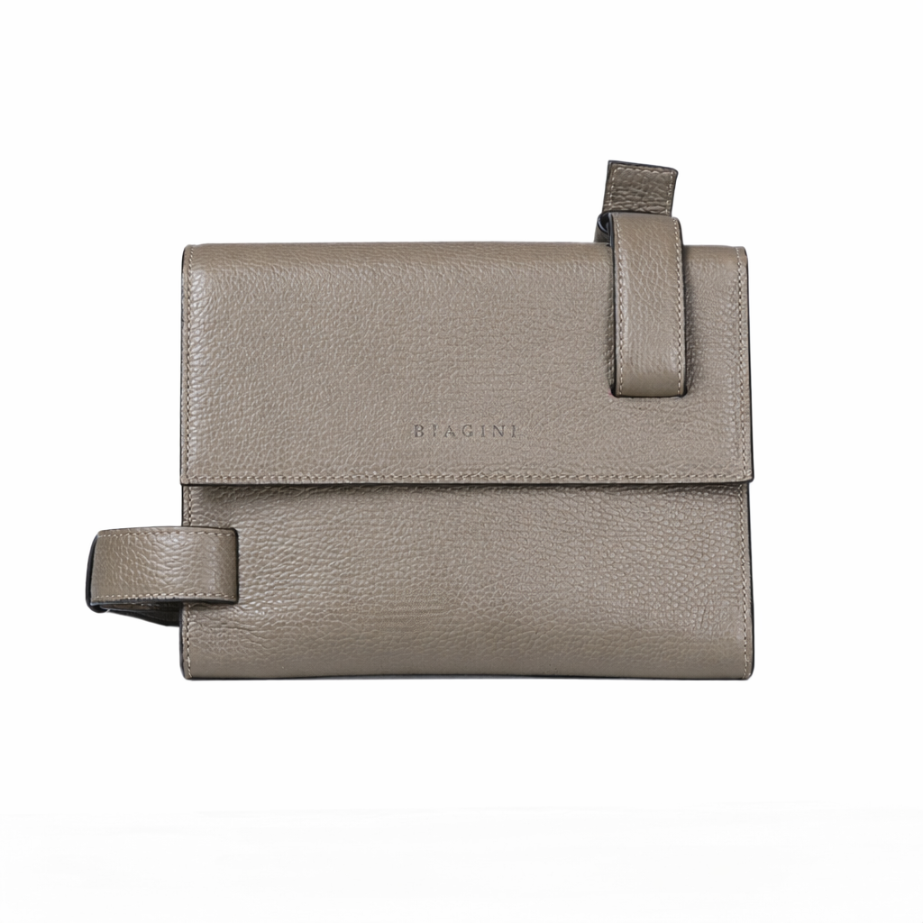 BIAGINI｜不對稱斜揹小包 (卡其棕)