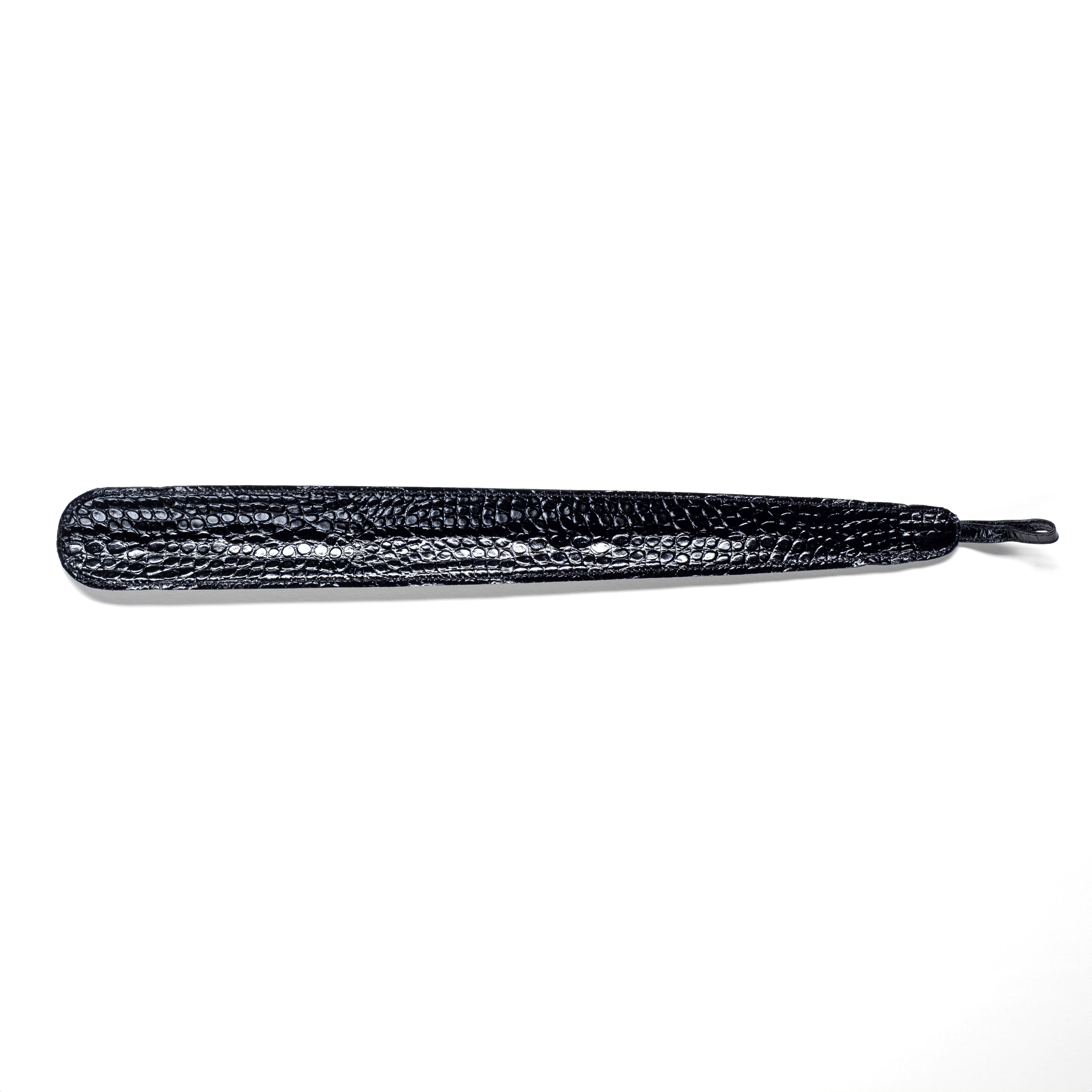 Utile4｜鱷魚壓紋皮革長鞋把 (黑色）