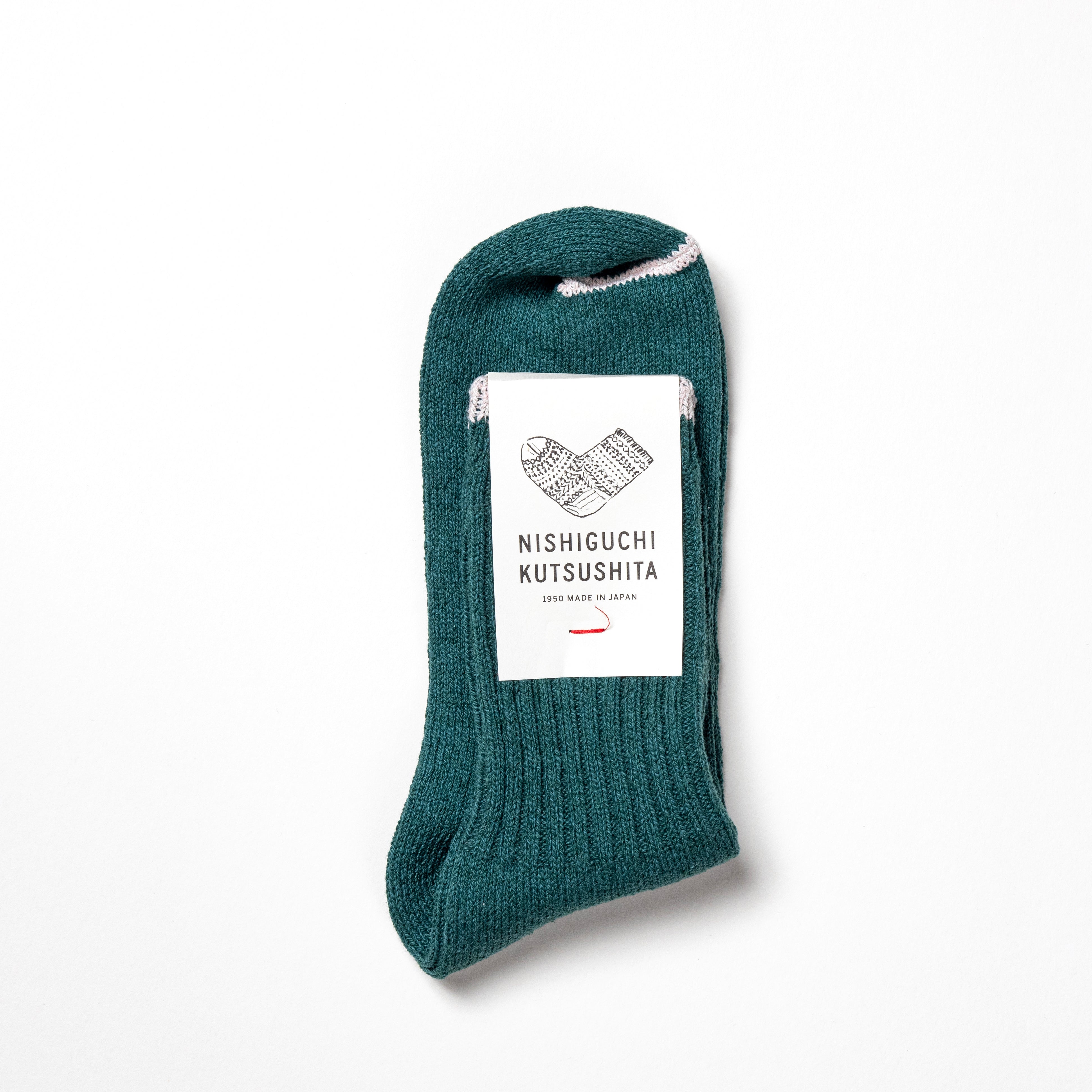 NISHIGUCHI KUTSUSHITA｜蠶絲與綿混紡中筒襪 (森林綠）