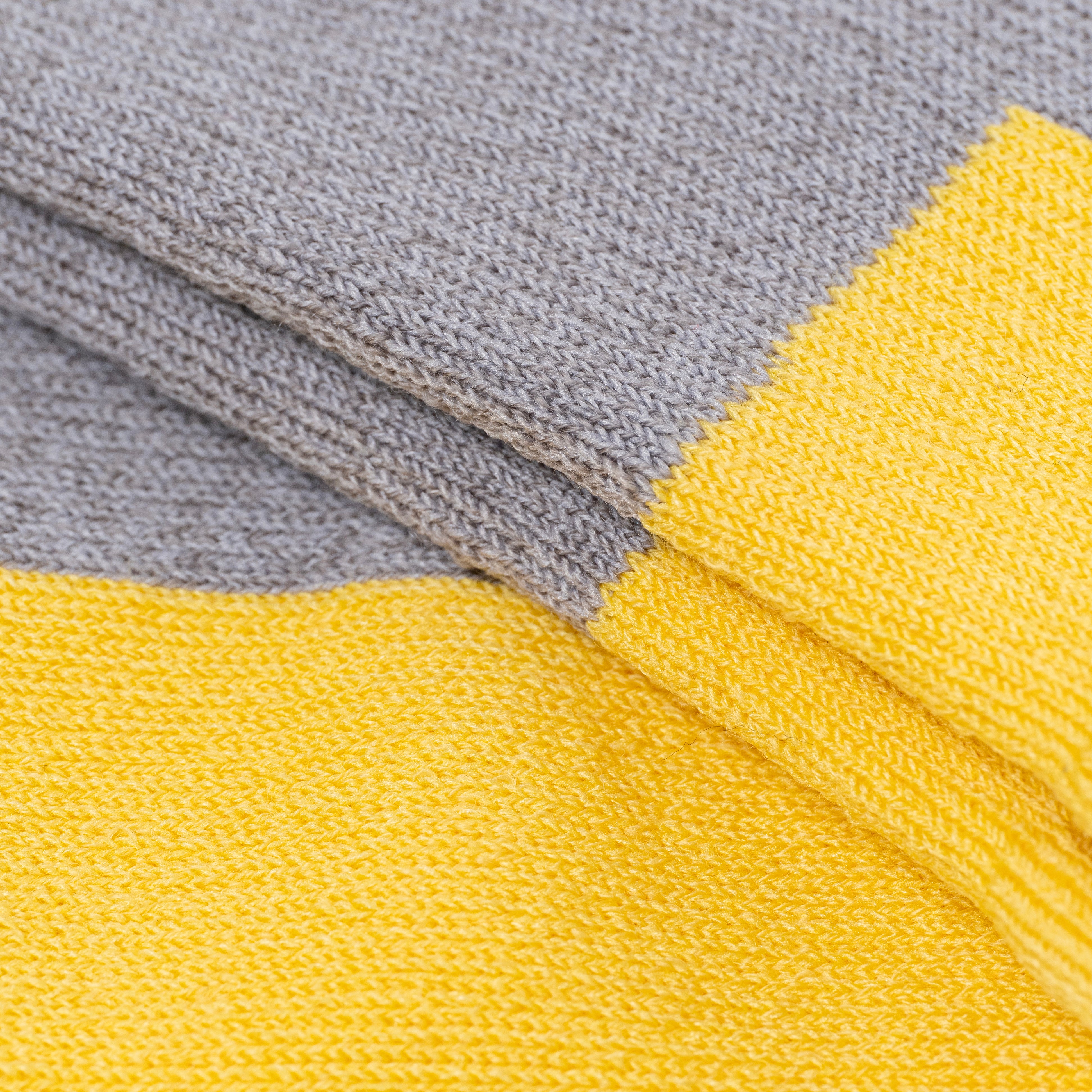 NISHIGUCHI KUTSUSHITA｜森堡羊毛混紡襪 (淺灰/黃）