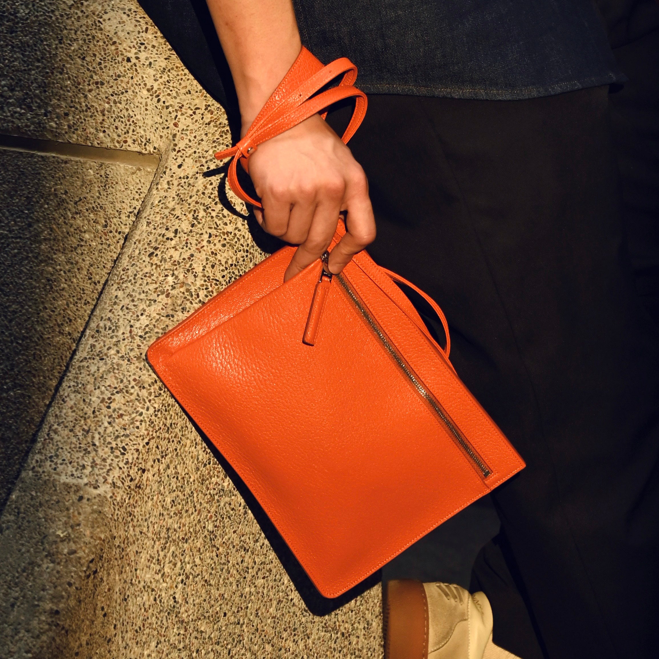 FUJITAKA｜Chevre 山羊皮革手拿/單肩兩用包 (橘)