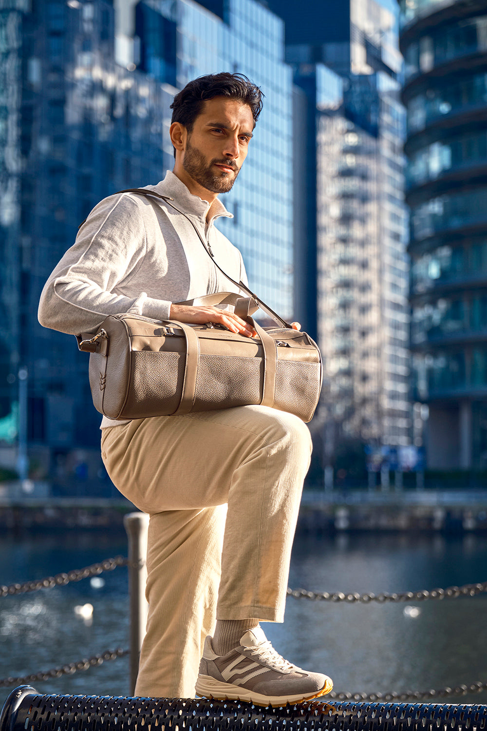 VIVVANT｜On-My-Way 皮革輕旅袋 (卡其棕)