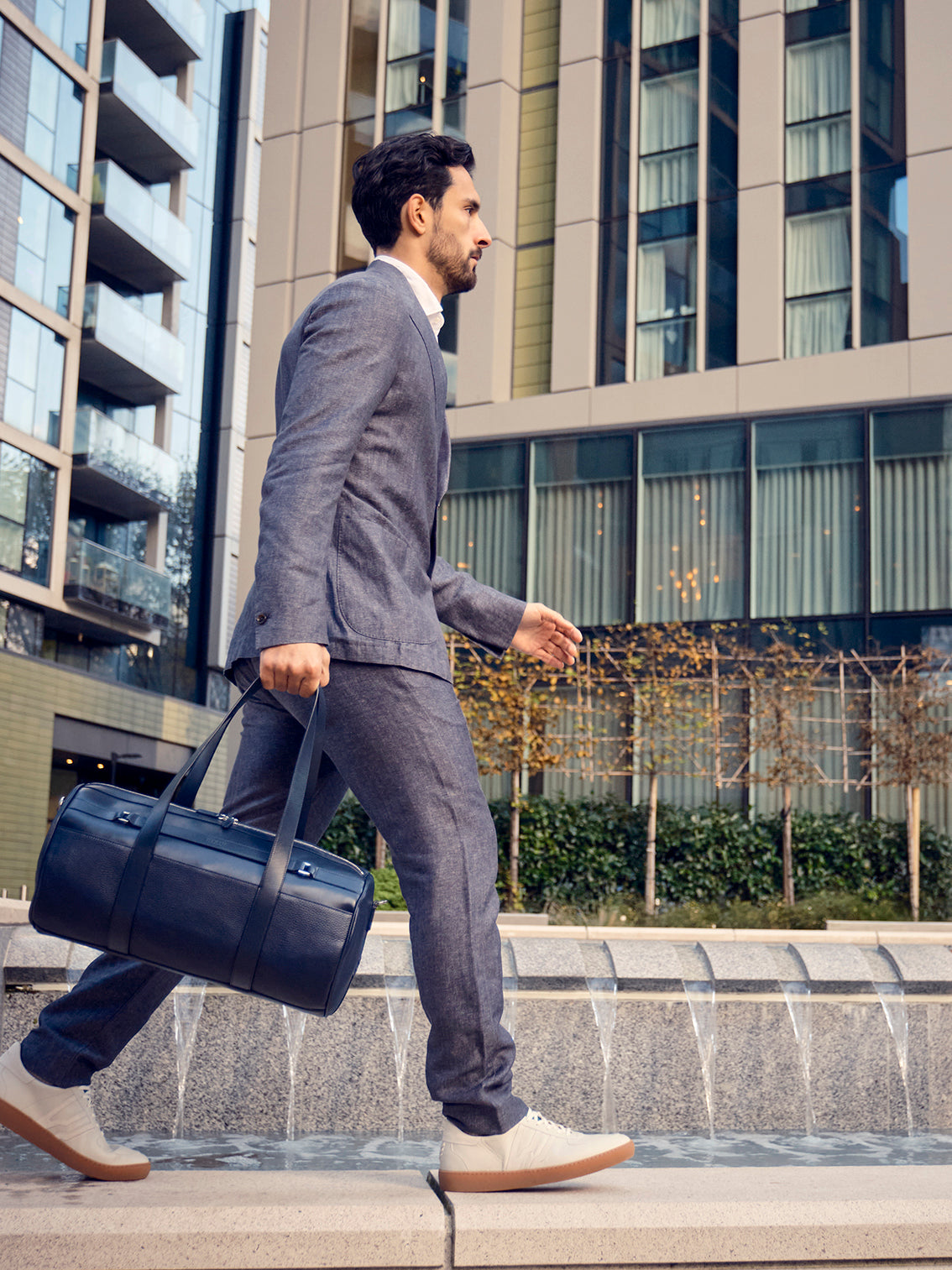 VIVVANT｜On-My-Way 皮革輕旅袋 (海軍藍)