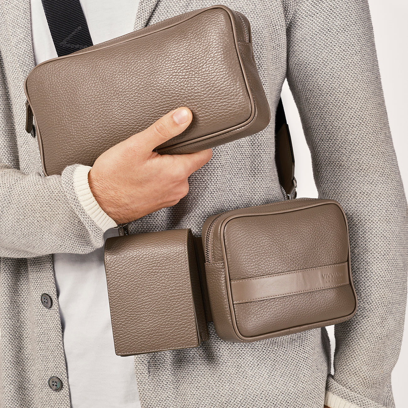 VIVVANT｜Gemini 雙子星皮革子彈包 (卡其棕)
