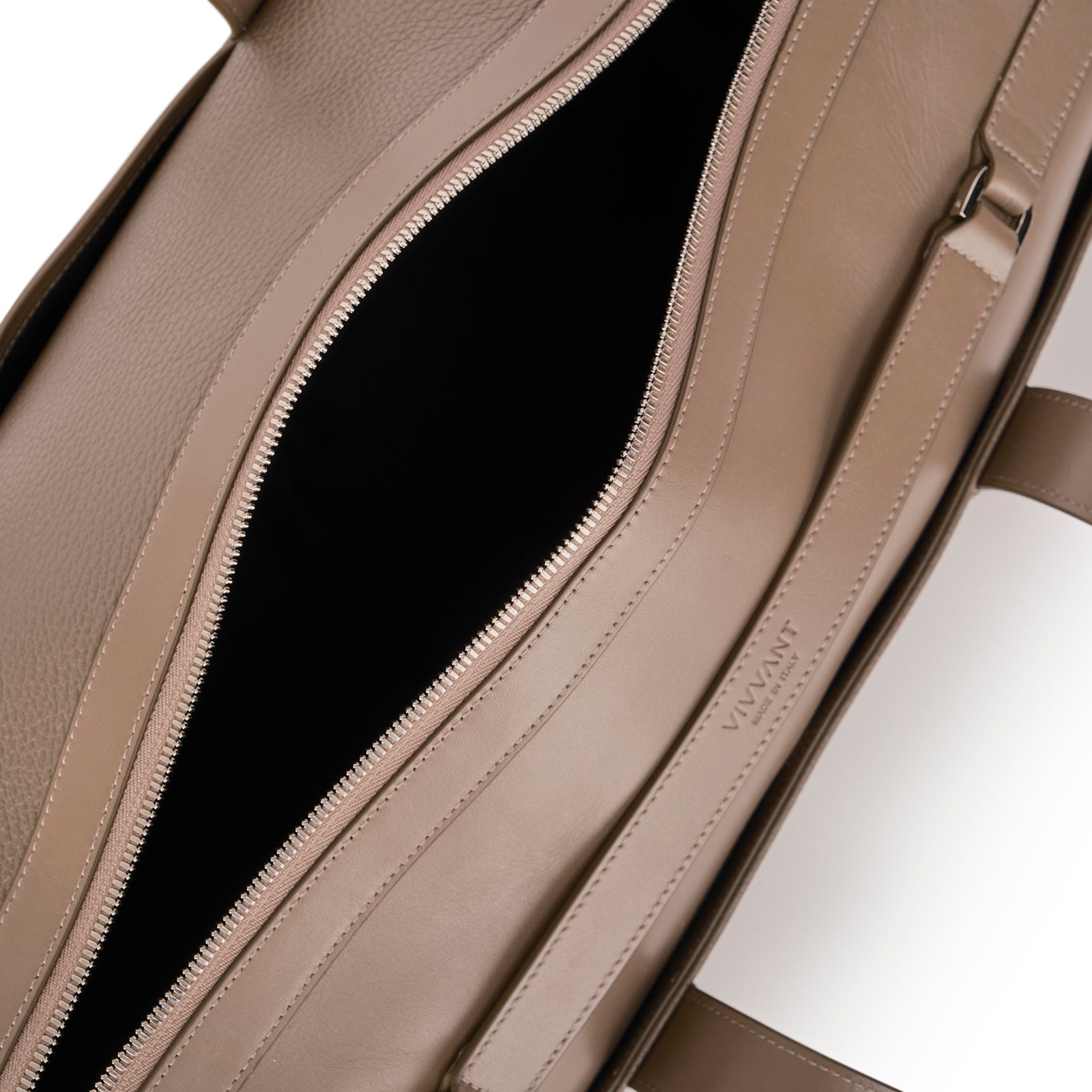 VIVVANT｜On-My-Way 皮革輕旅袋 (卡其棕)