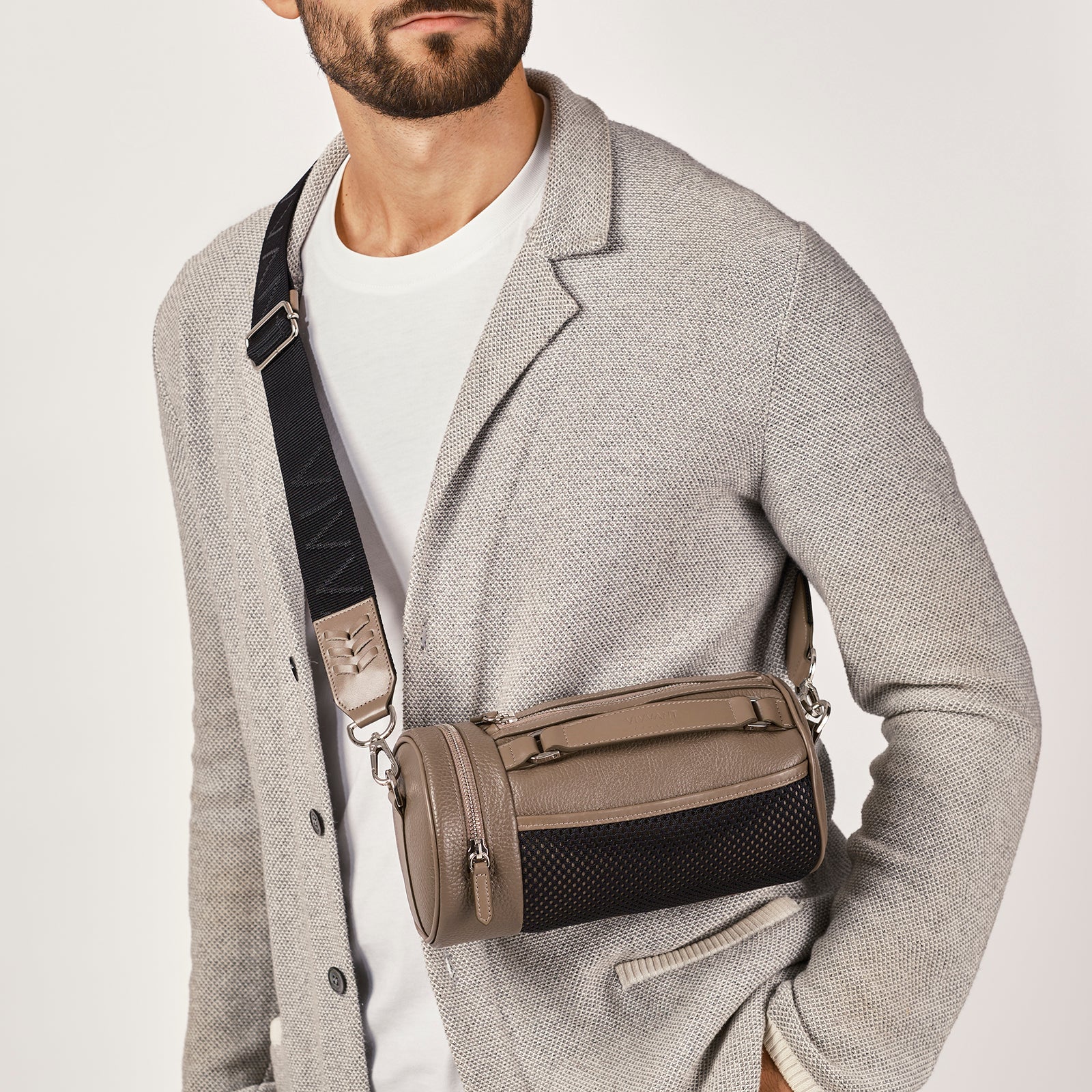 VIVVANT｜On-My-Way 皮革圓筒小包 (卡其棕)